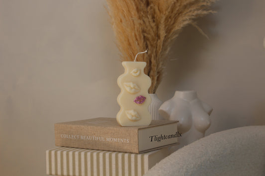 Kiss Kiss Candle - Pink Edition