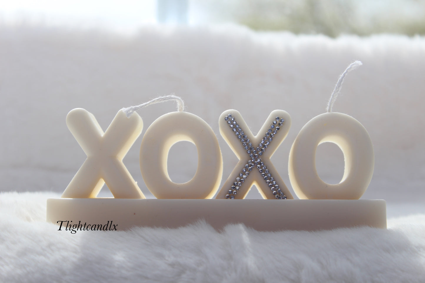 XOXO candle